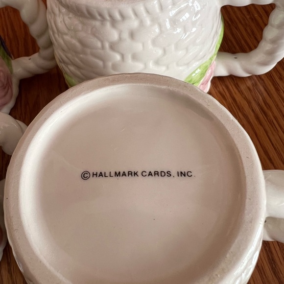 NWOT - 4 HALLMARK CARDS INC COFFEE CUPS / TEA CUPS. NO CRACKS. NO CHIPS. - Picture 5 of 5